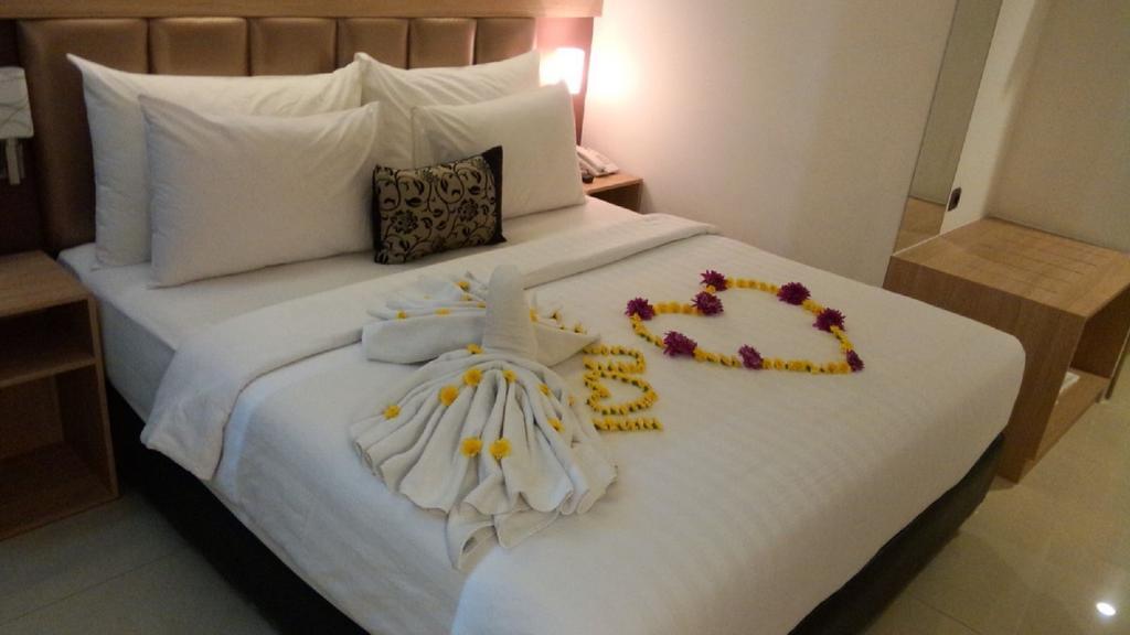 Agria Hotel Богор Экстерьер фото