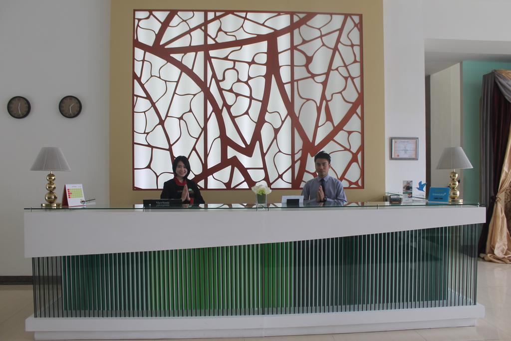 Agria Hotel Богор Экстерьер фото