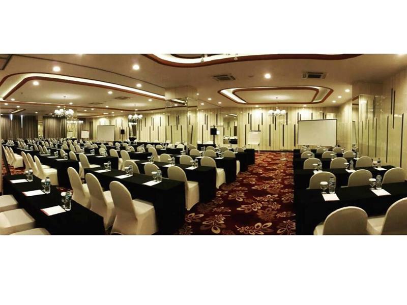Agria Hotel Богор Экстерьер фото